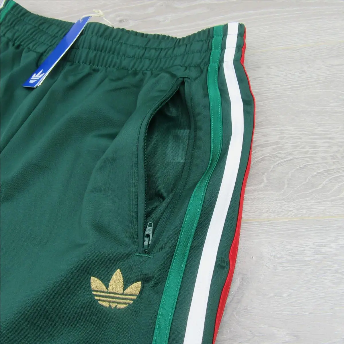 Adidas clothing - adidas Originals - Originals - KD3834 - Green (UPC: 198322387661) 2