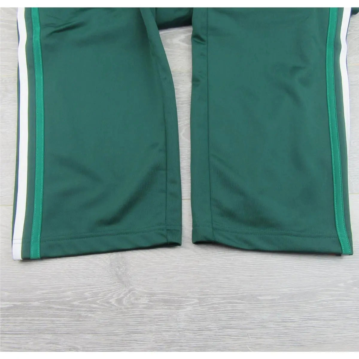 Adidas clothing - adidas Originals - Originals - KD3834 - Green (UPC: 198322387661) 5