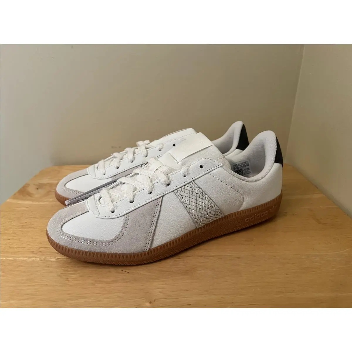 x End. BW Army Shoes US 9 White Chip Shop JP8367 by Adidas