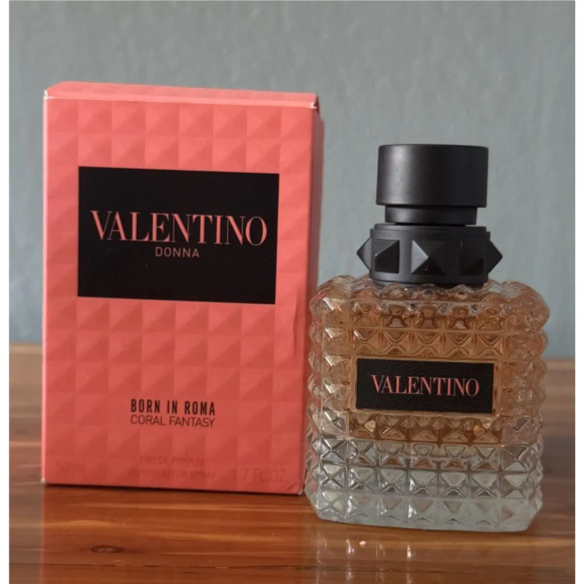 Donna Born in Roma Coral Fantasy 1.7oz Edp Spray by Valentino