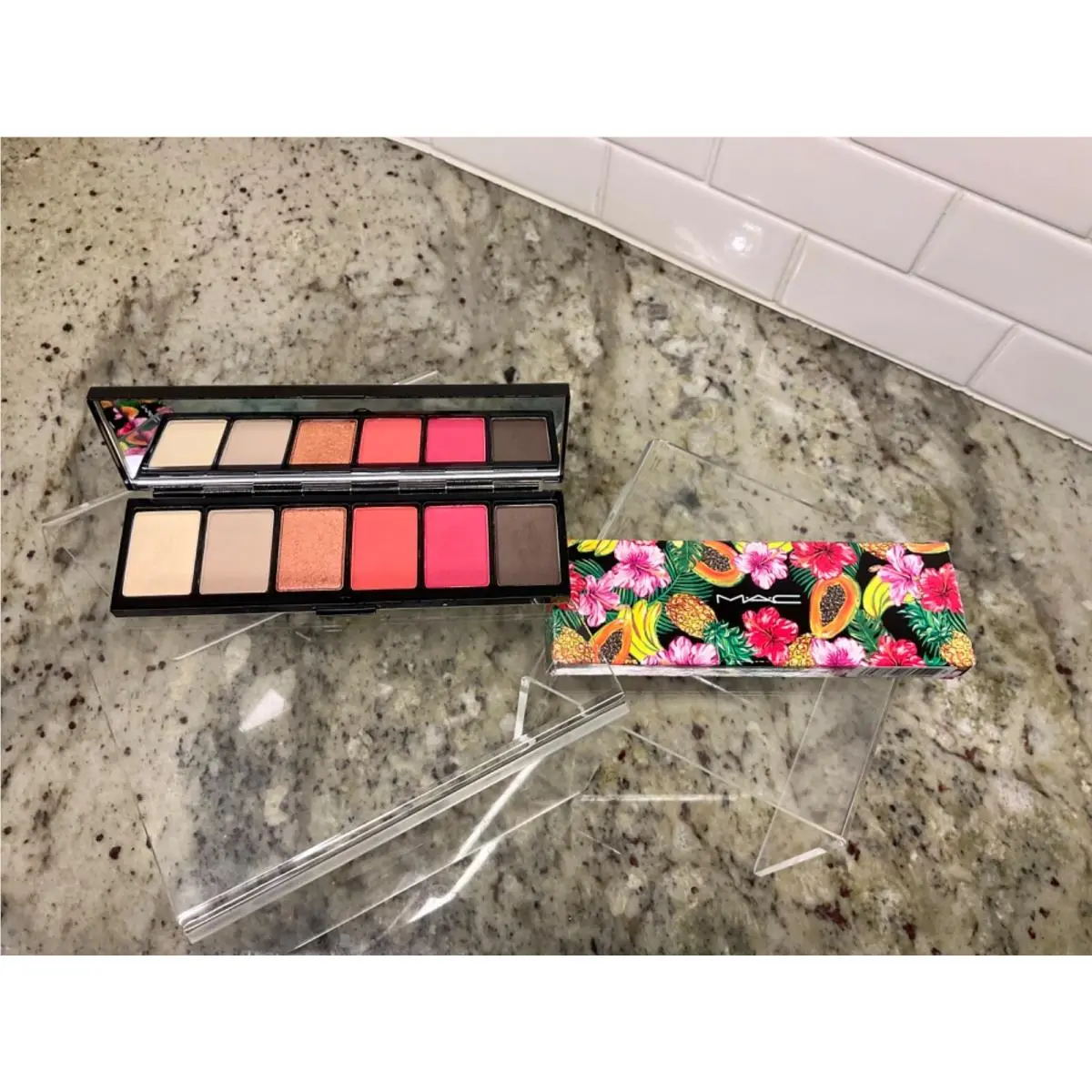Mac Fruity Juicy Limited Edition Full Size Collection FRUIT A LA LA EYE SHADOW by MAC Cosmetics