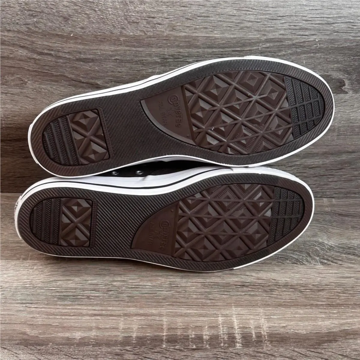 Converse shoes - Chuck Taylor All Star Malden Street Mid - Brown 3