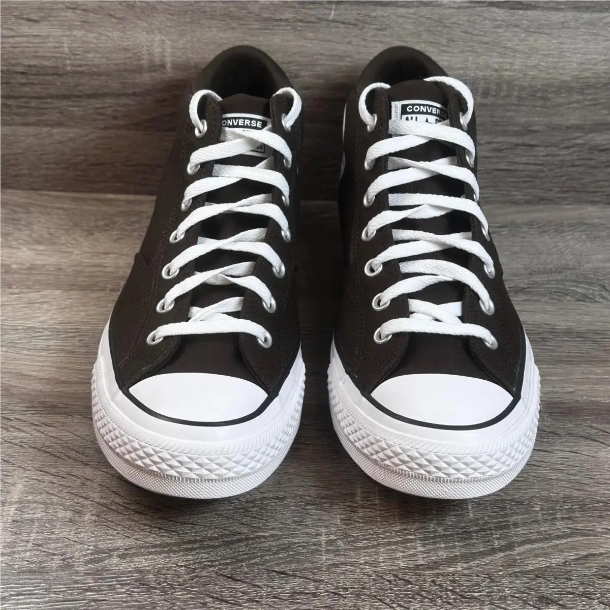 Converse shoes - Chuck Taylor All Star Malden Street Mid - Brown 1