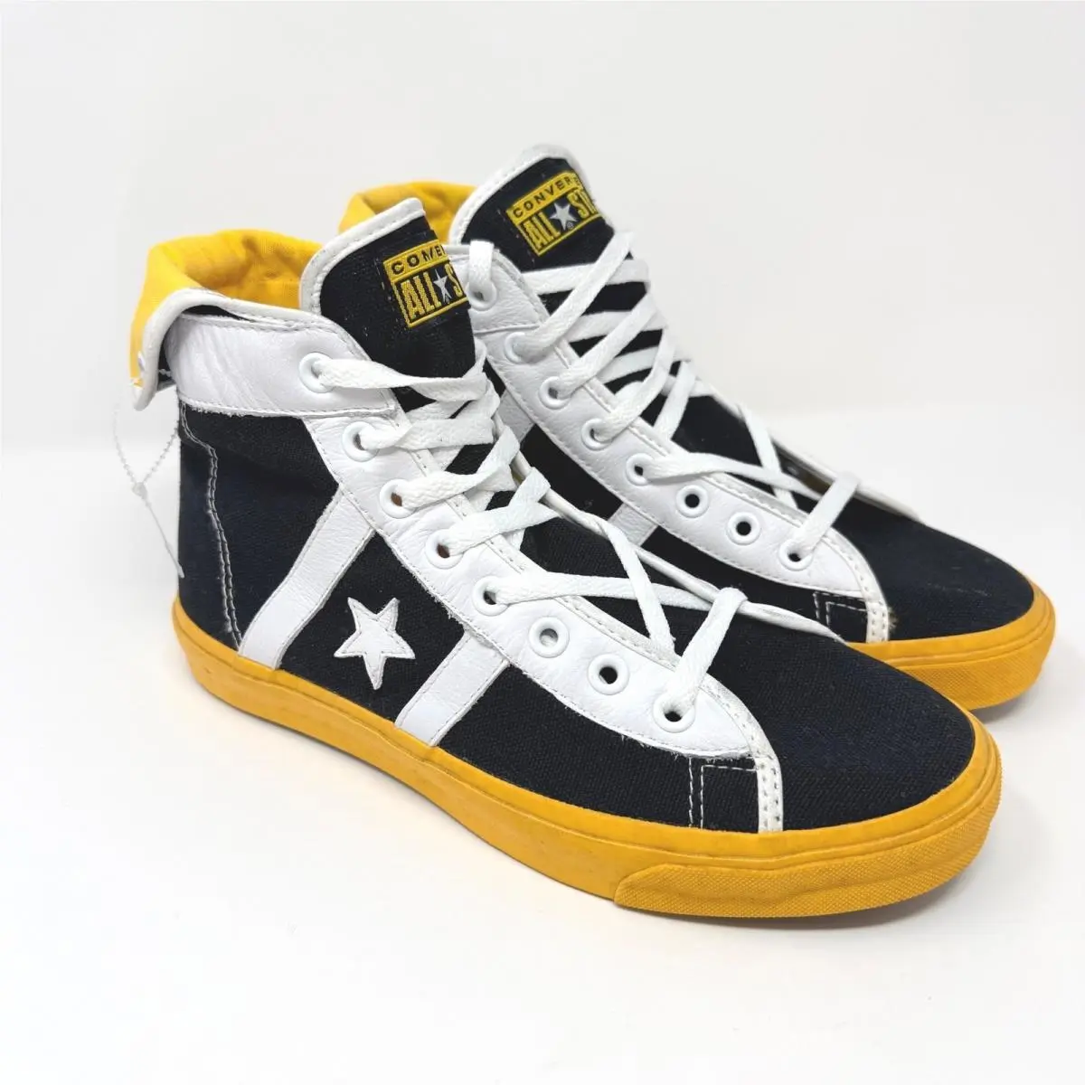All Star Re-issue Street Hockey High Top Men`s 9 Bruins Leather by Converse