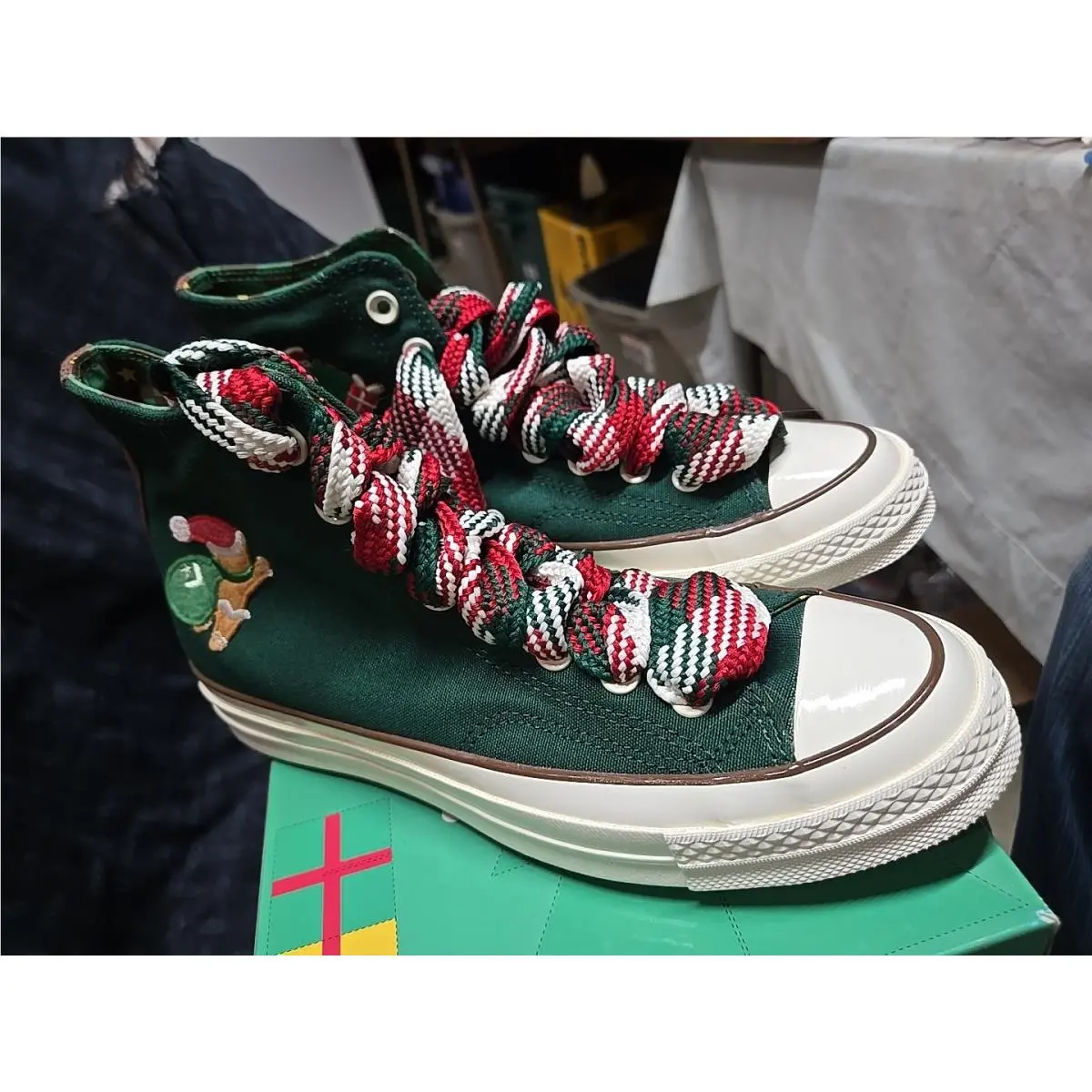 Holiday  All Star High Top Sneakers Xmas Green Unisex Men Sz 7 Womens 9 by Converse