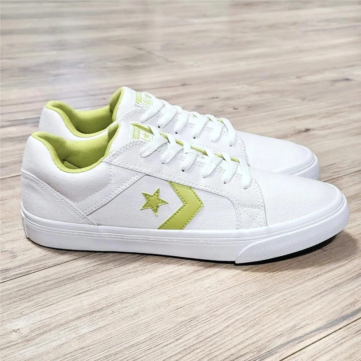 Converse shoes - Converse El Distrito 2.0 OX - A03487F - White (UPC: 194434210606) 1