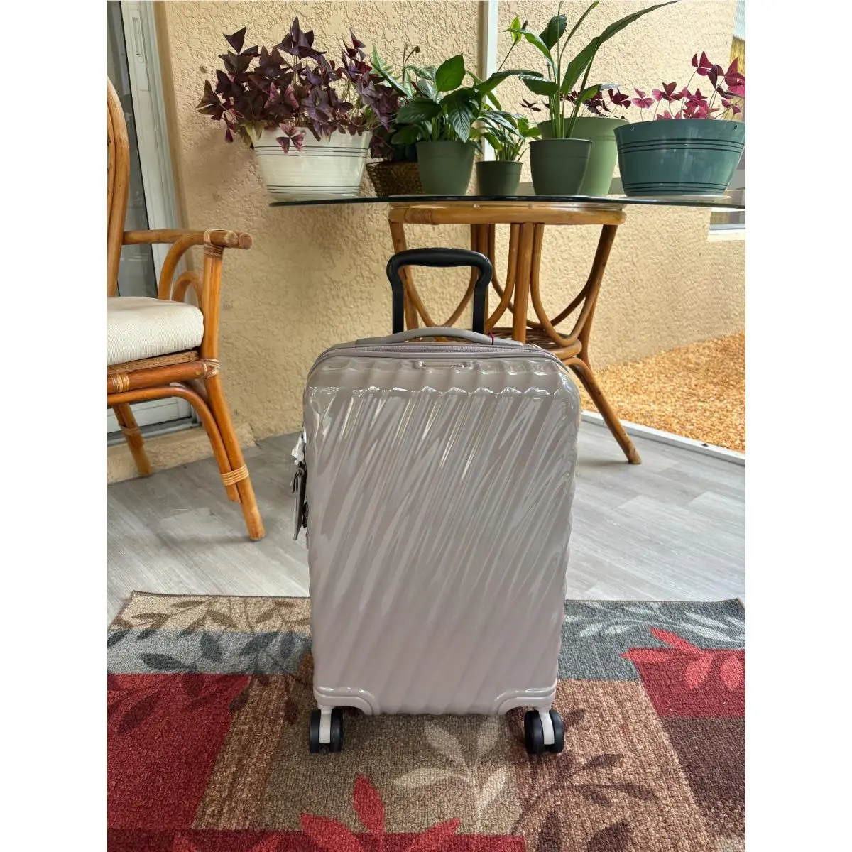 19 Degree International Expandable Carry-on Color: Glossy Moon Rock by Tumi