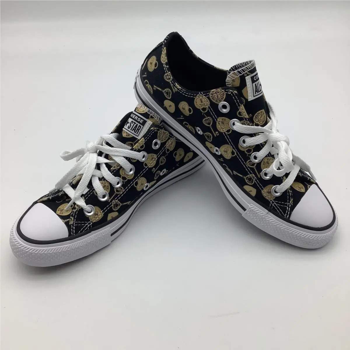 Ctas OX Low Top Black Gold Key Print Sneakers Mens 6 Womens Size 8 by Converse