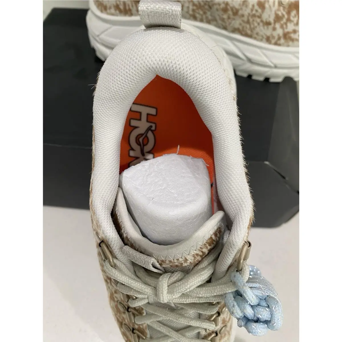 Hoka shoes - White Onyx 3