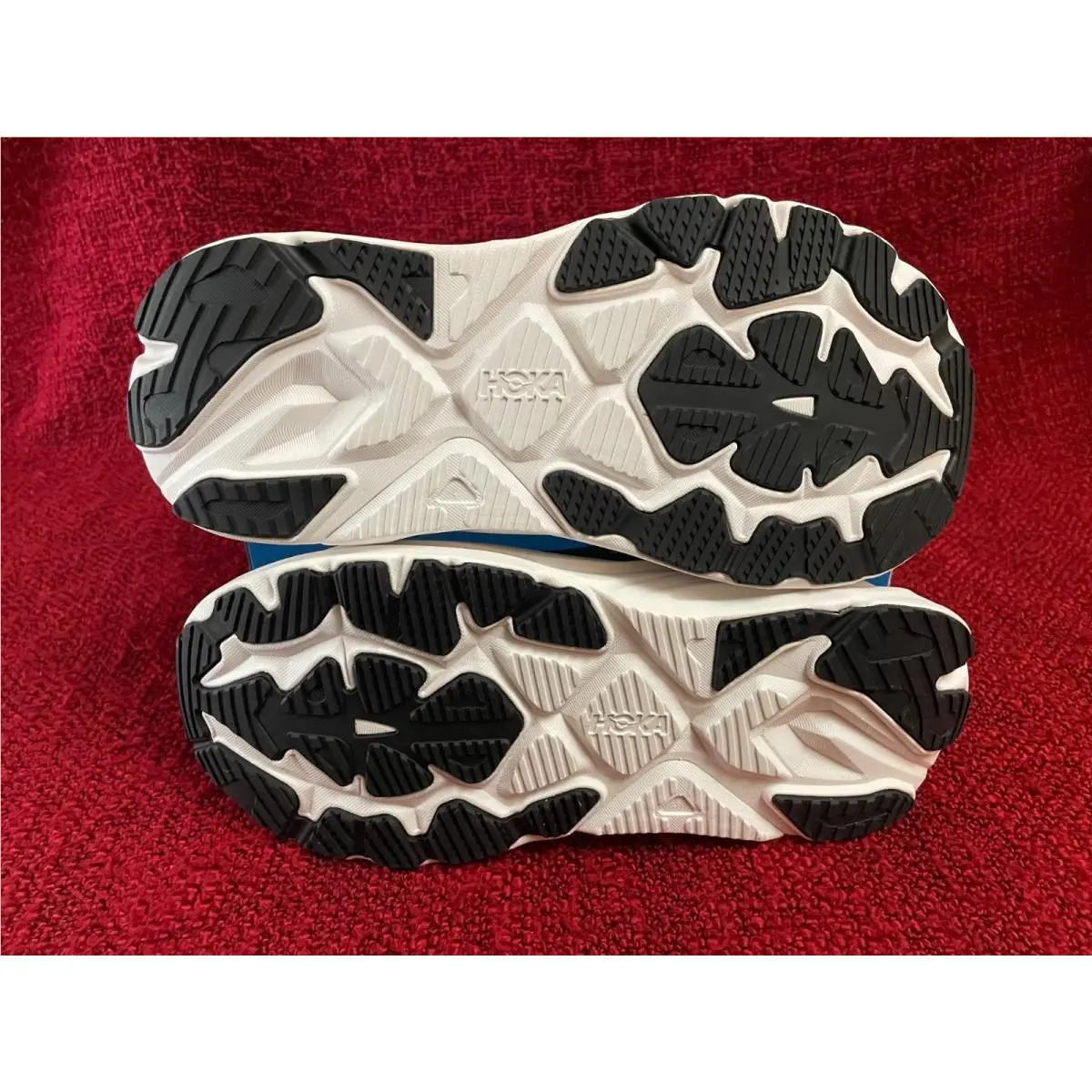 Hoka shoes - Hoka One One Arahi 8 - 1168710 BWHT - Black 2