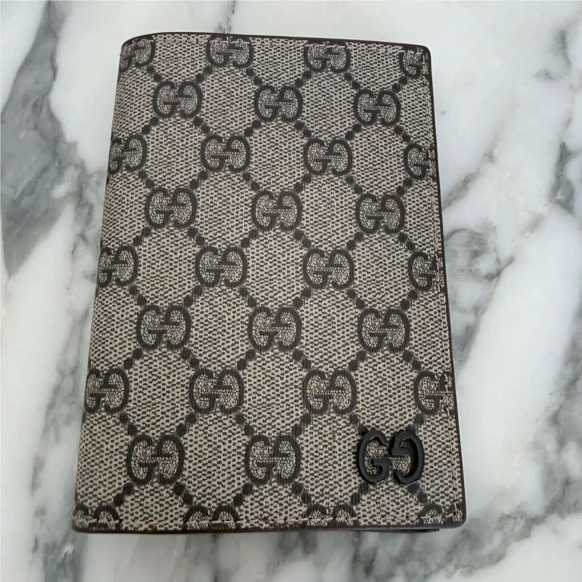 GG Supreme Canvas Bifold Passport Case Wallet Brown 795229 by Gucci