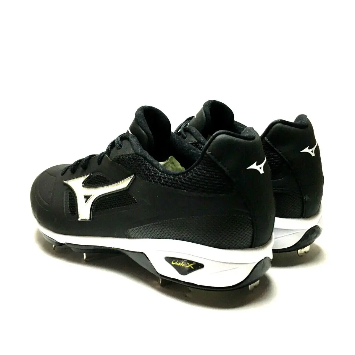 Mizuno shoes - Mizuno Dominant IC - Dominant - 320541 - Black / White 7