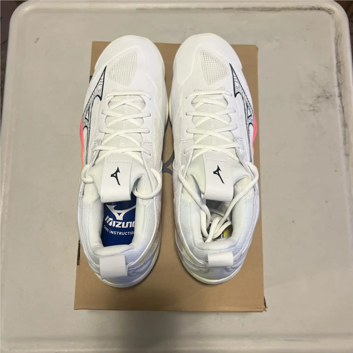 Mizuno shoes - MIZUNO WAVE MOMENTUM 3 - WAVE MOMENTUM - White 4