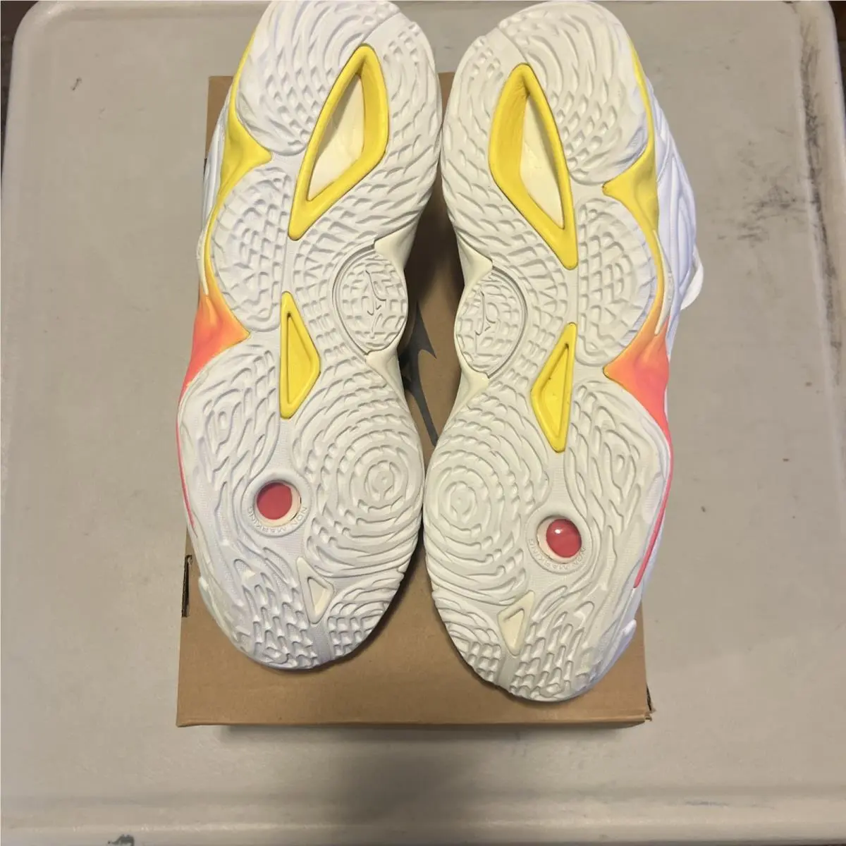 Mizuno shoes - MIZUNO WAVE MOMENTUM 3 - WAVE MOMENTUM - White 5