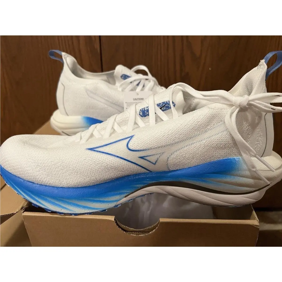 Mizuno shoes - White 3