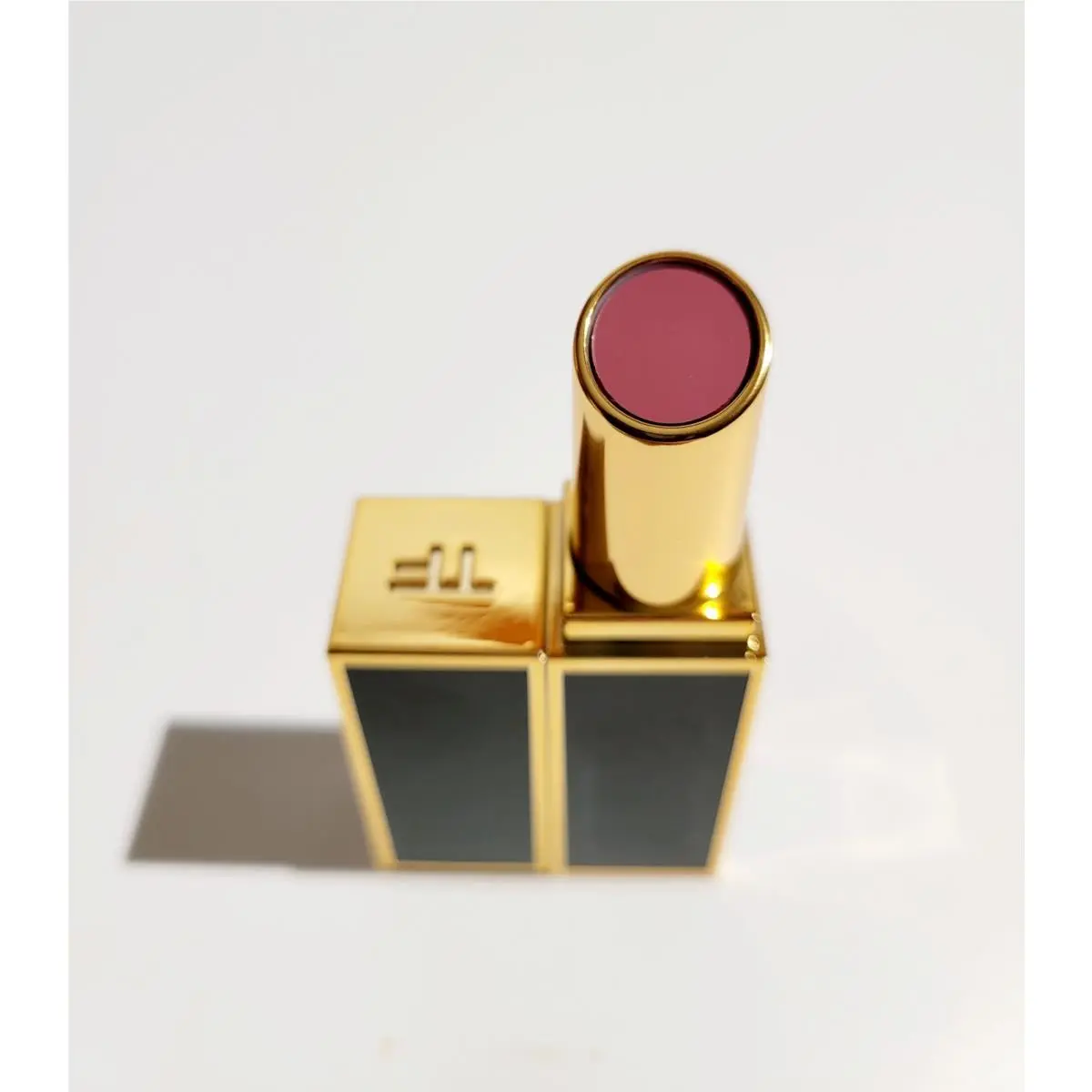 Lip Color Satin Matte 10 Invite Only by Tom Ford