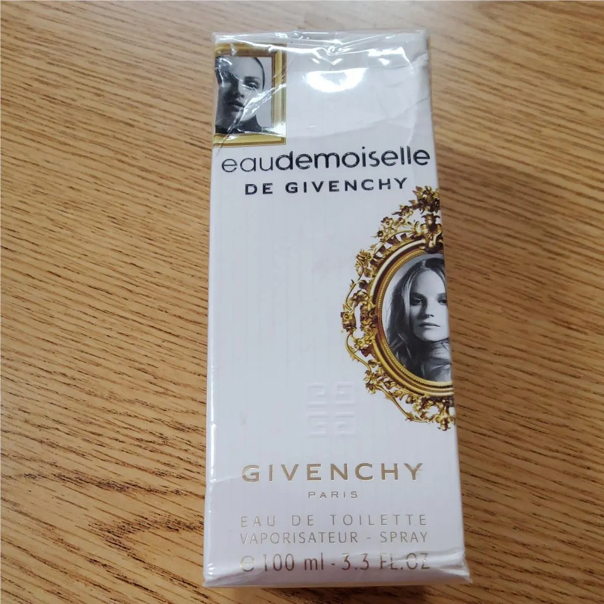 Eau DE Moiselle Women Spray 100 ml 3.3 oz - Celofon w Code by Givenchy