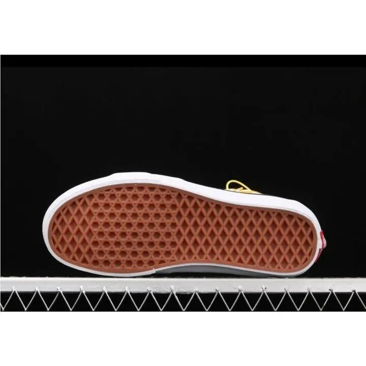 Vans shoes - Vans Sk8 Hi - VN0A4U3CWYT - White 19