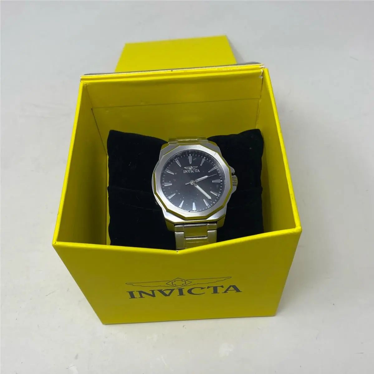 Speedway Men’s 42mm Stainless Steel Quartz Watch Silver/black by Invicta