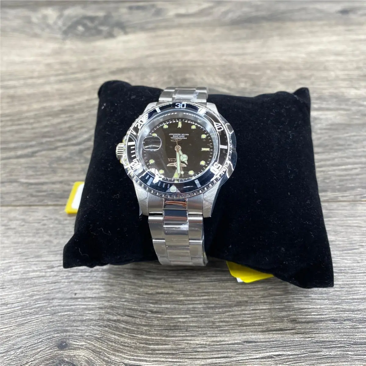 Invicta Pro Diver Watch Mens 40mm Silver Black 26970 Stainless Steel Mvmt
