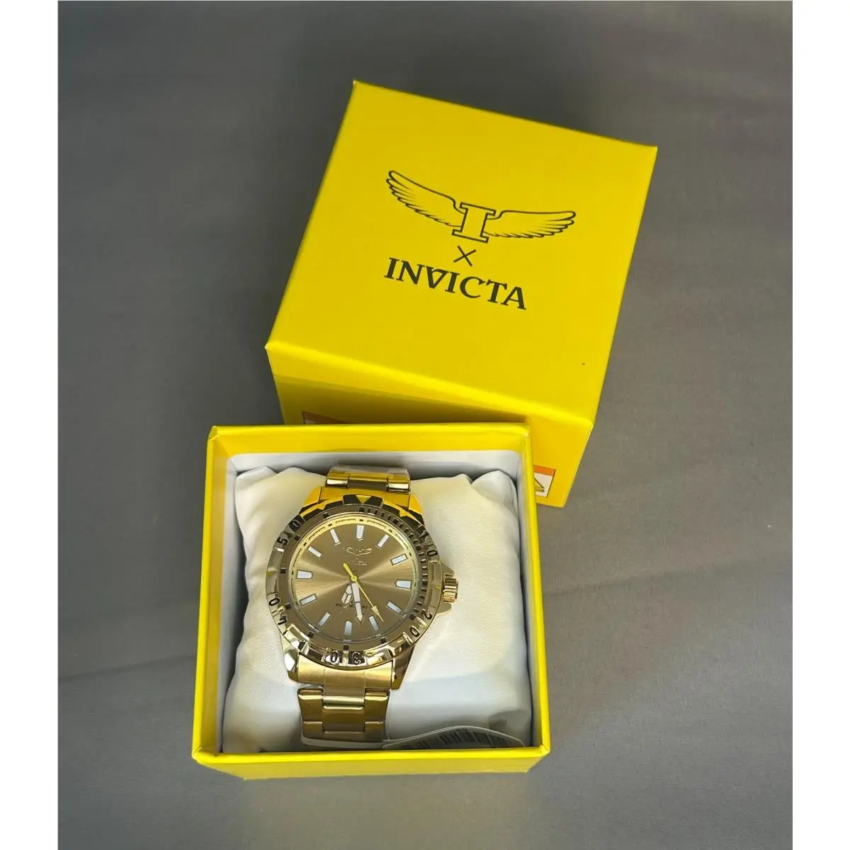 Invicta 69030 Men`s Gold-tone Watch – in Box