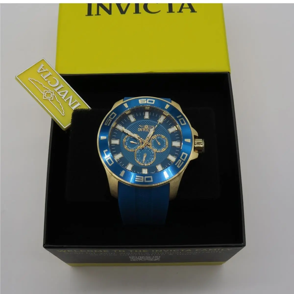 Invicta Pro Diver Impact 28002 Men`s 50mm Blue Gold-tone Quartz Watch