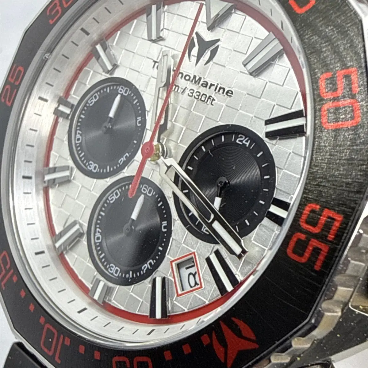 Technomarine Racing Legends Chronograph 44mm Date Men`s Watch Black TM-525026