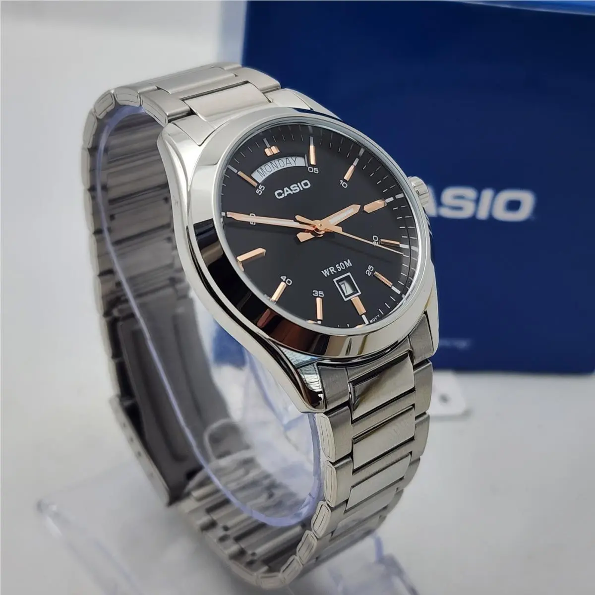 MTP-1370D 5336 Classic Day-date WR 50M Analog Men`s Watch by Casio