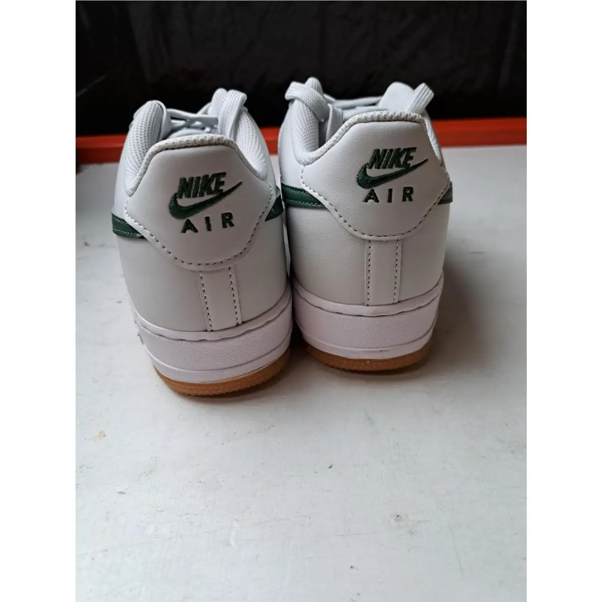 Nike shoes - White 2