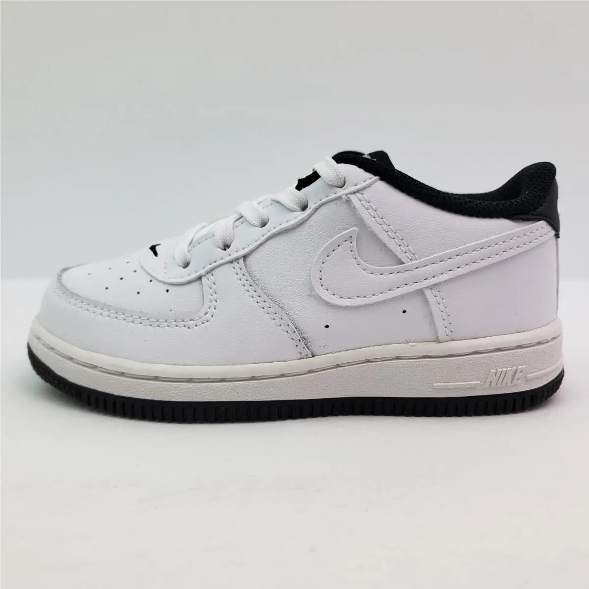 Nike shoes - Nike Air Force 1 - Air Force - White 1