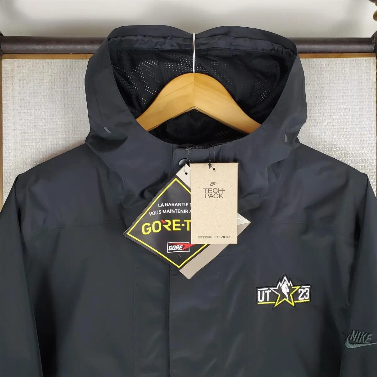 Nike clothing - golf casual jacket coat windbreaker swoosh nike fit full zip waterproof windproof vintage performance sportswear wicking breathable 2023 nba all star game storm fit advanvced goretex gore tex salt - Black 19
