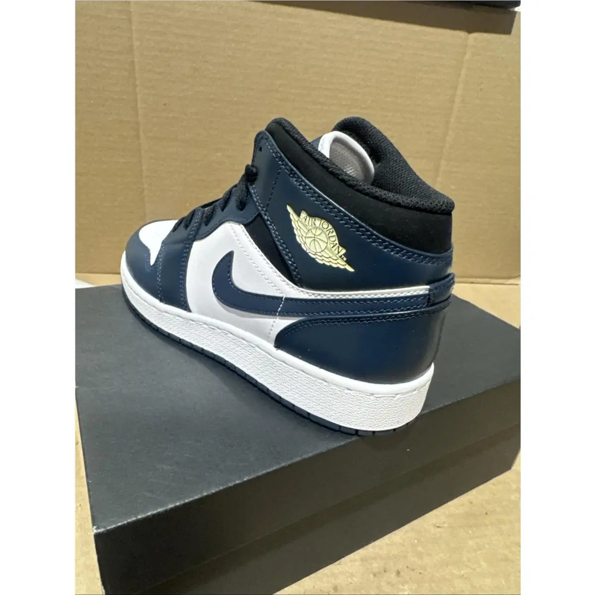 Nike shoes - Air Jordan 1 Mid - Air Mid - Blue 1