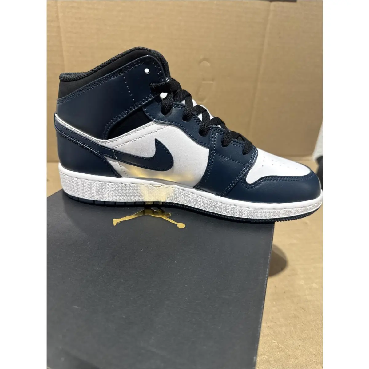 Nike shoes - Air Jordan 1 Mid - Air Mid - Blue 3