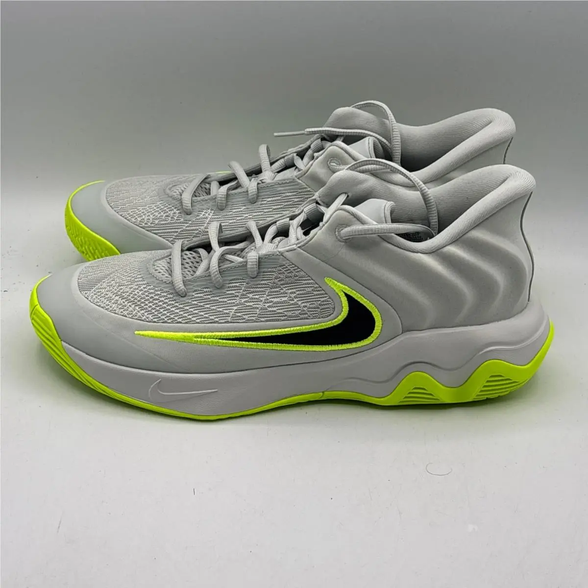 Nike shoes - Giannis Immortality 4 - Giannis Immortality - Silver 2