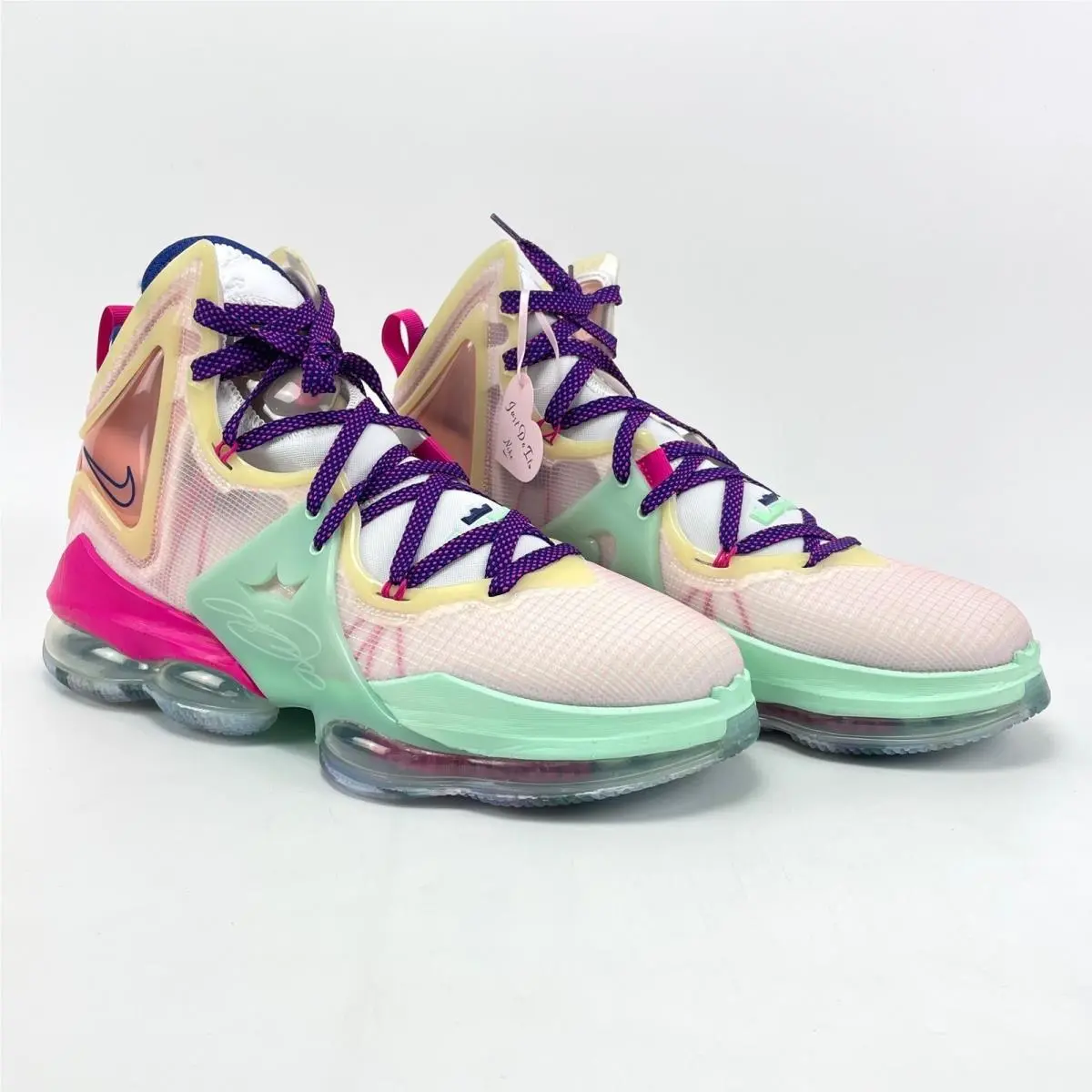 Lebron Xix 19 Basketball Shoes DH8459 900 Valentines Day Letter Size 13.5 by Nike