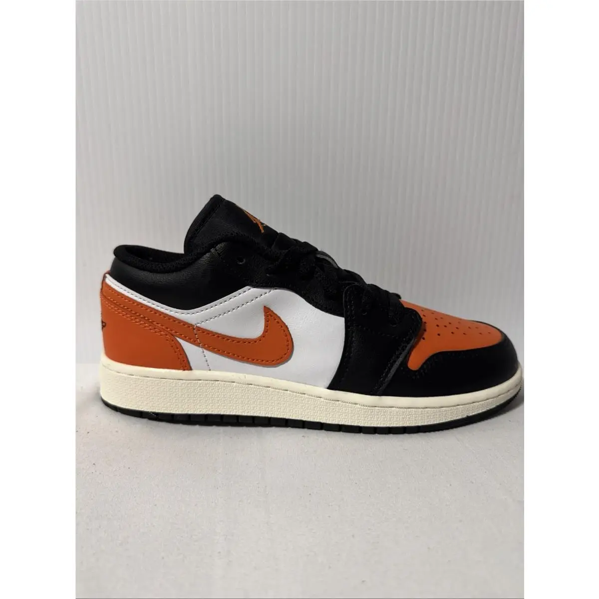 Air Jordan 1 Low Shattered Backboard GS Size 5Y Black White Sail 553560-081 by Nike