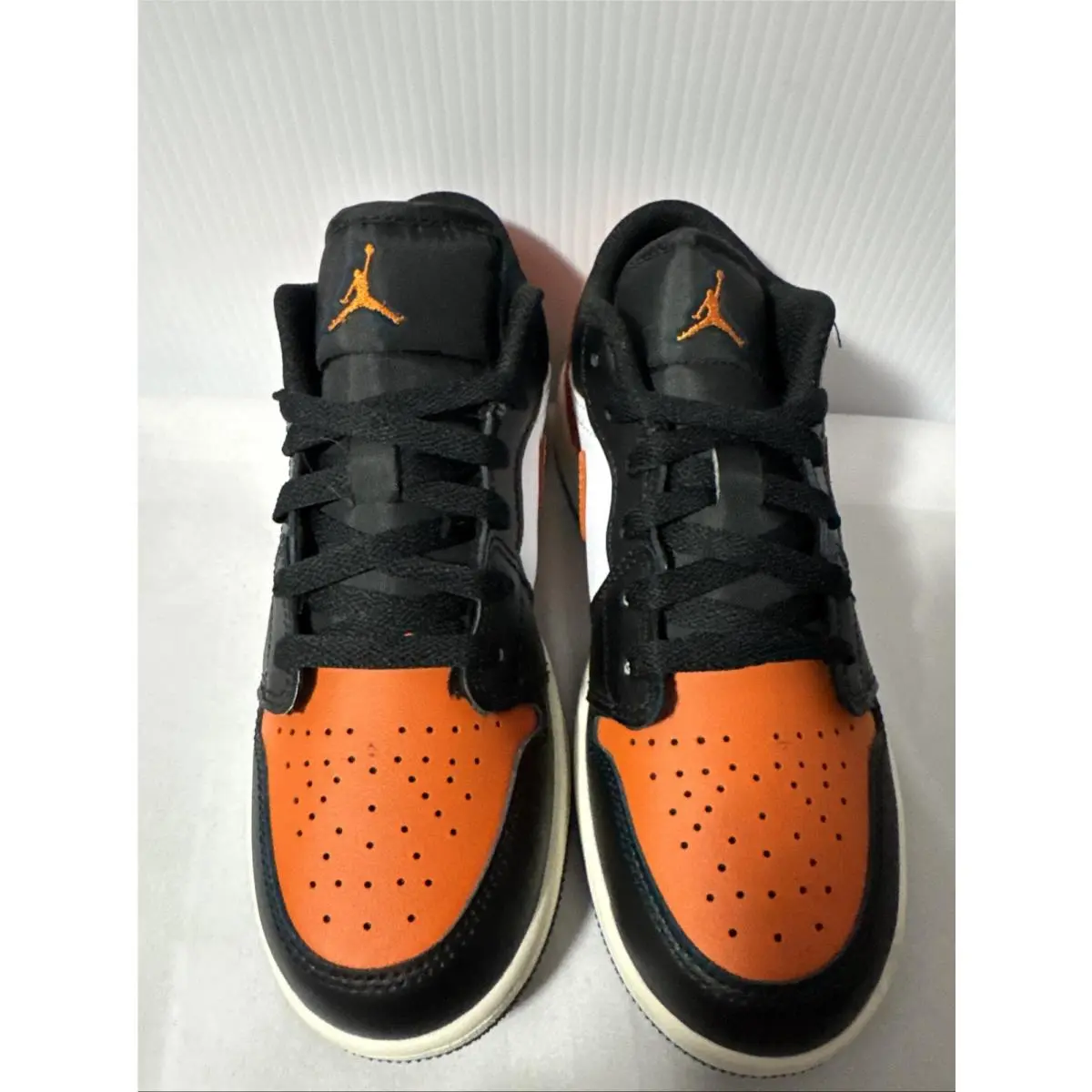 Nike shoes - Air Jordan 1 - Air - Black 1