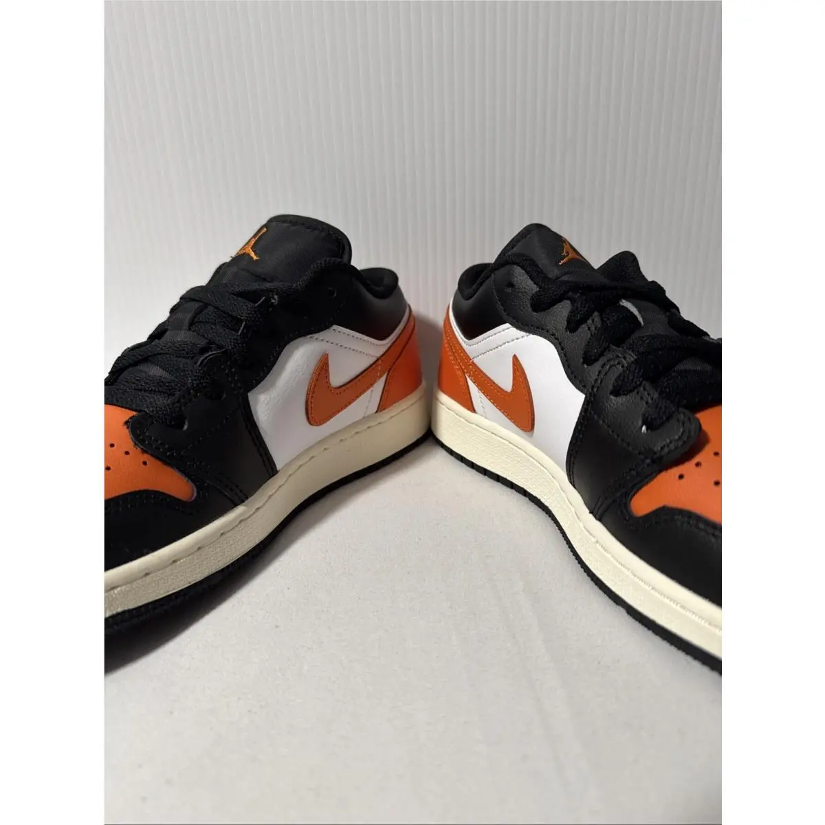 Nike shoes - Air Jordan 1 - Air - Black 2