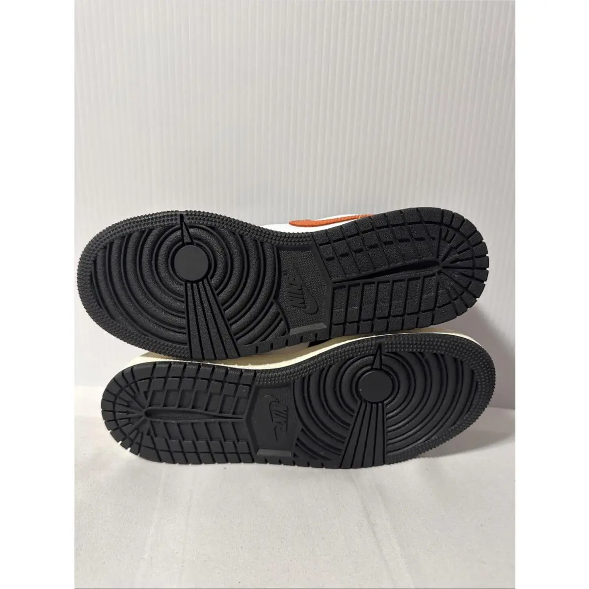 Nike shoes - Air Jordan 1 - Air - Black 5