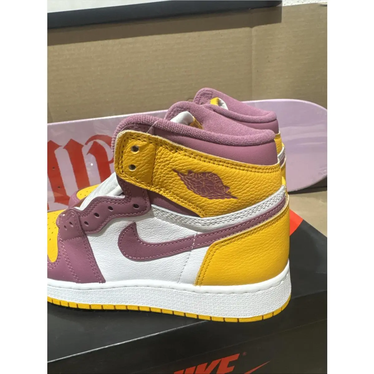 Nike shoes - Air Jordan 1 - Air - Purple, Yellow, White 4