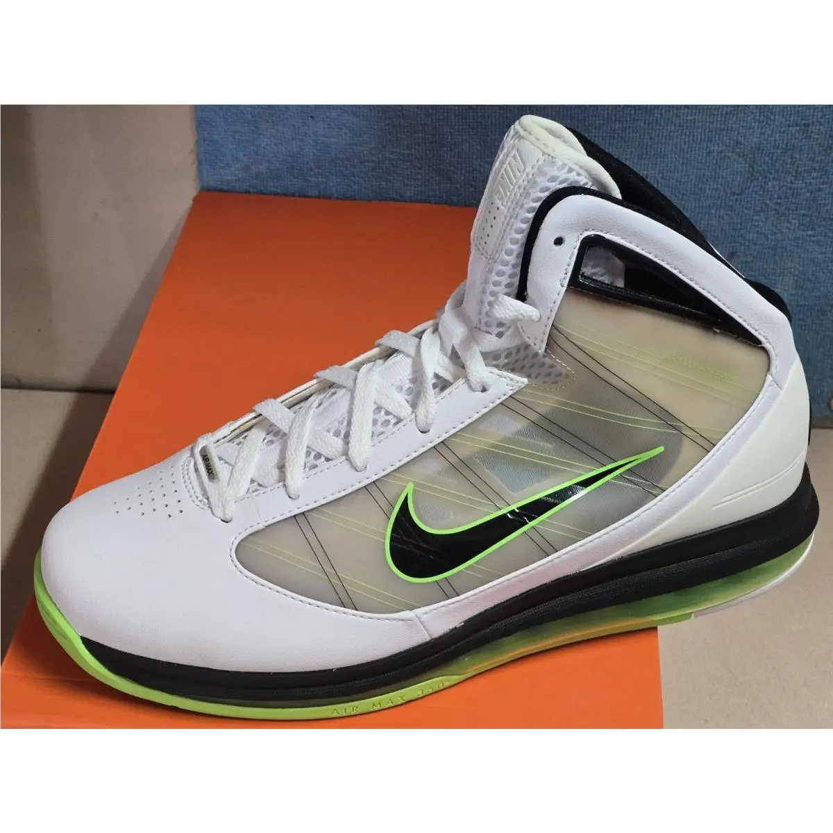 Nike shoes - 395721-104 - 395721-104 - White 1