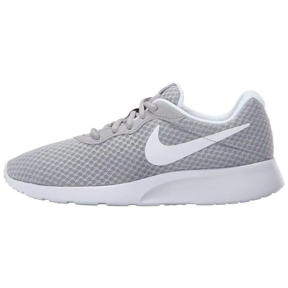 Nike Women`s Tanjun Running Shoe Wide AQ3553-002