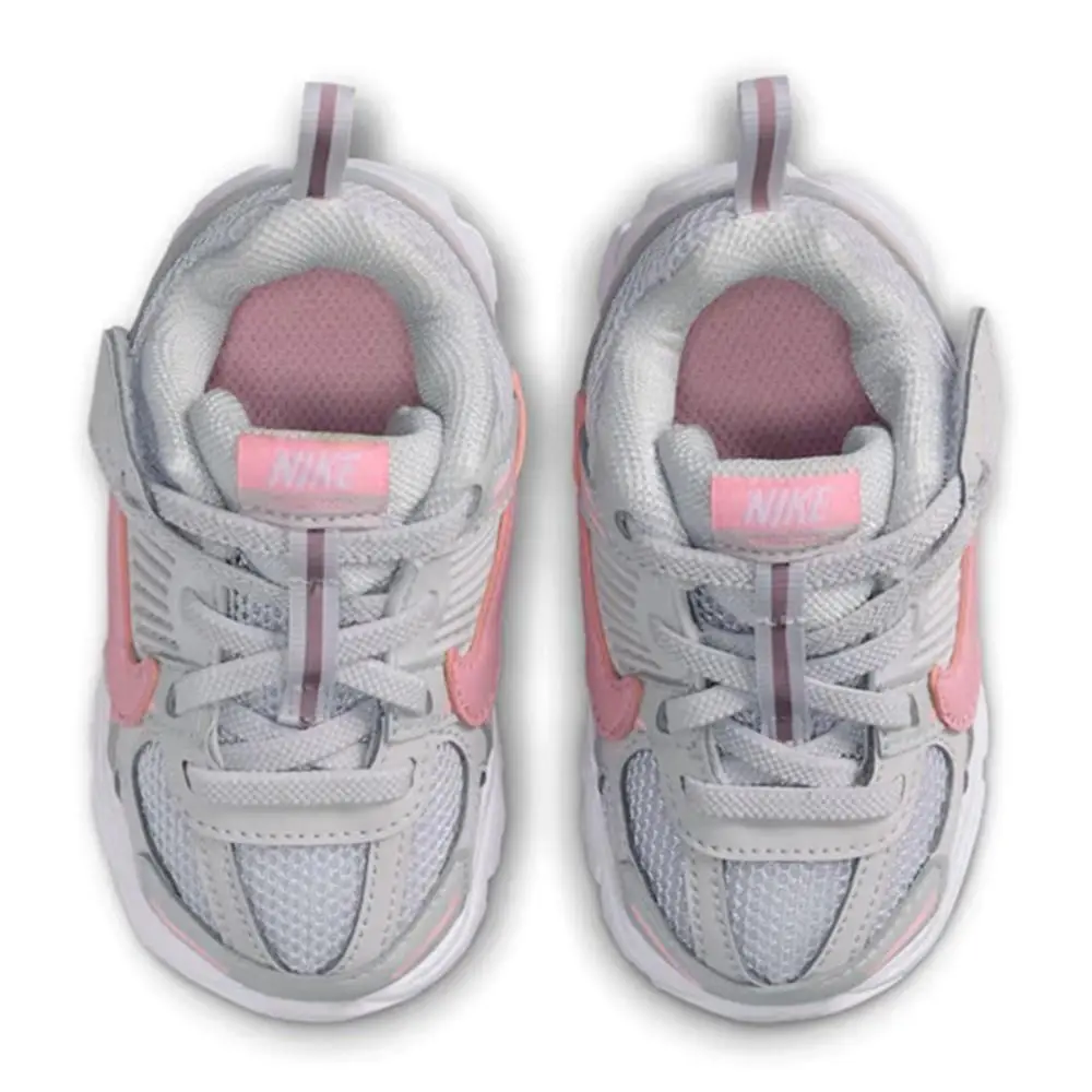 Nike shoes - HF7000 012 - HF7000 012 - Grey/Med Soft Pink-White (UPC: 198484285072) 1