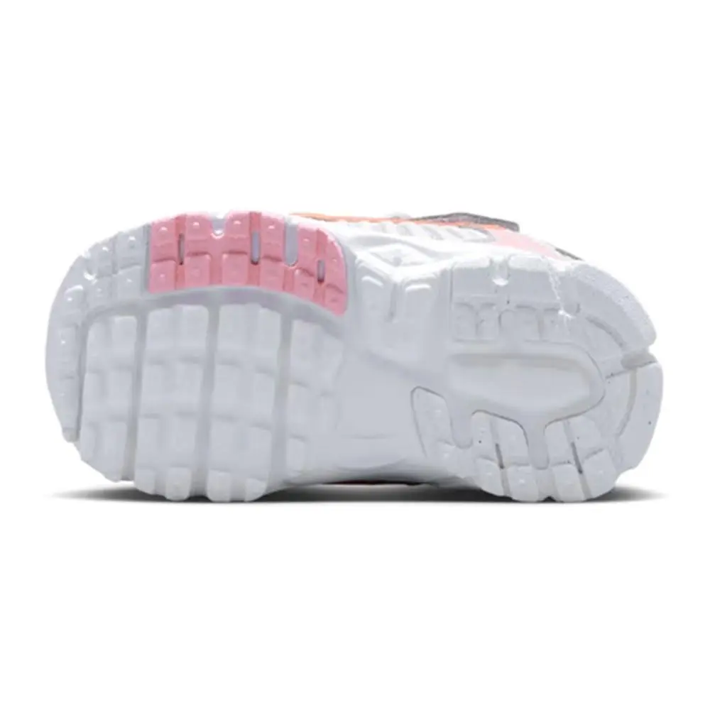Nike shoes - HF7000 012 - HF7000 012 - Grey/Med Soft Pink-White (UPC: 198484285072) 4