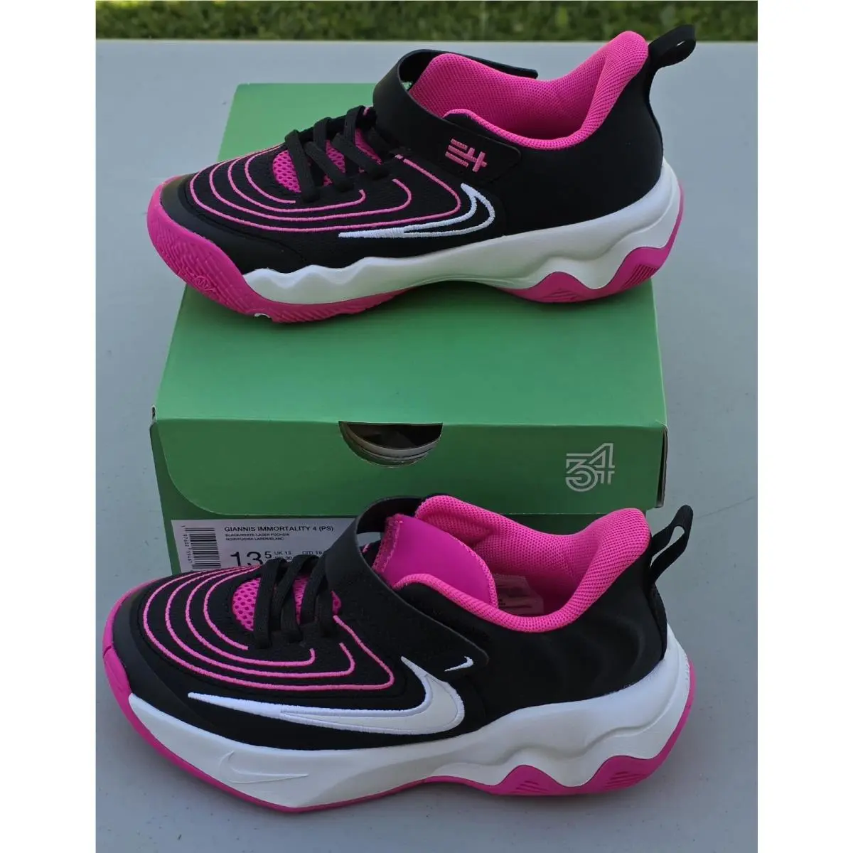 Nike shoes - Black 1