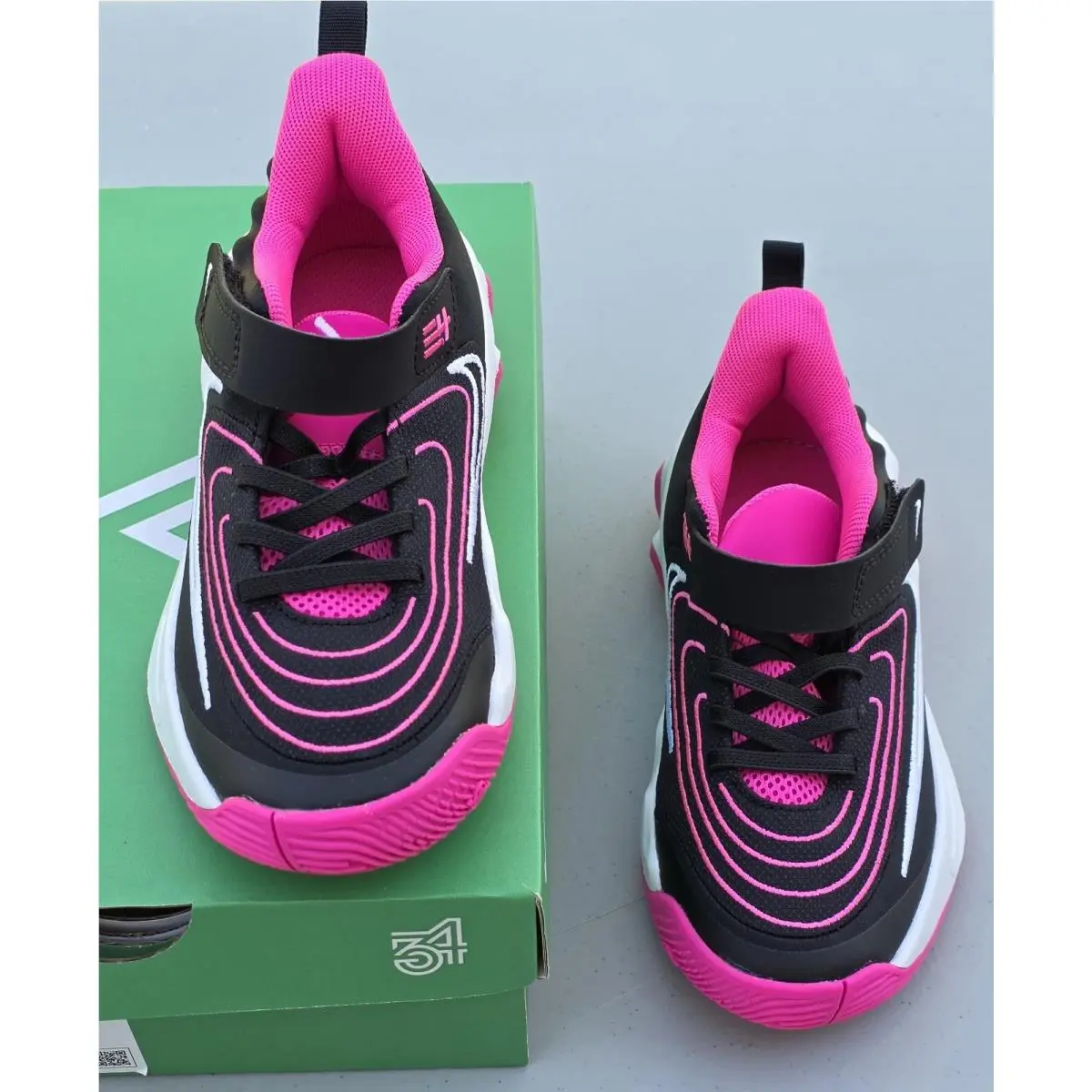 Nike shoes - Black 2