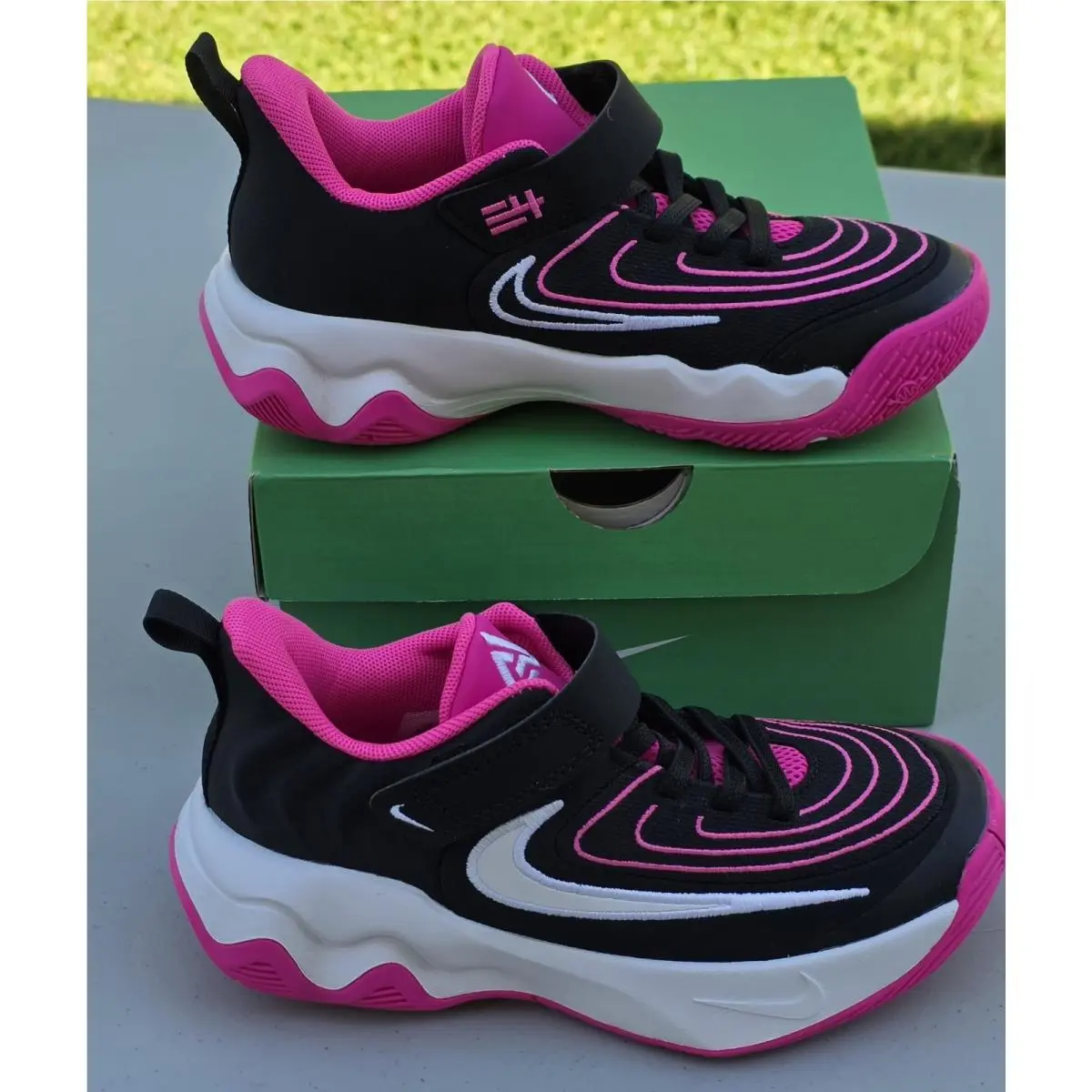 Nike shoes - Black 4