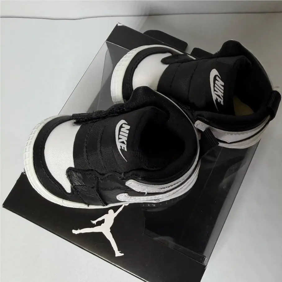 Nike shoes - Black 1