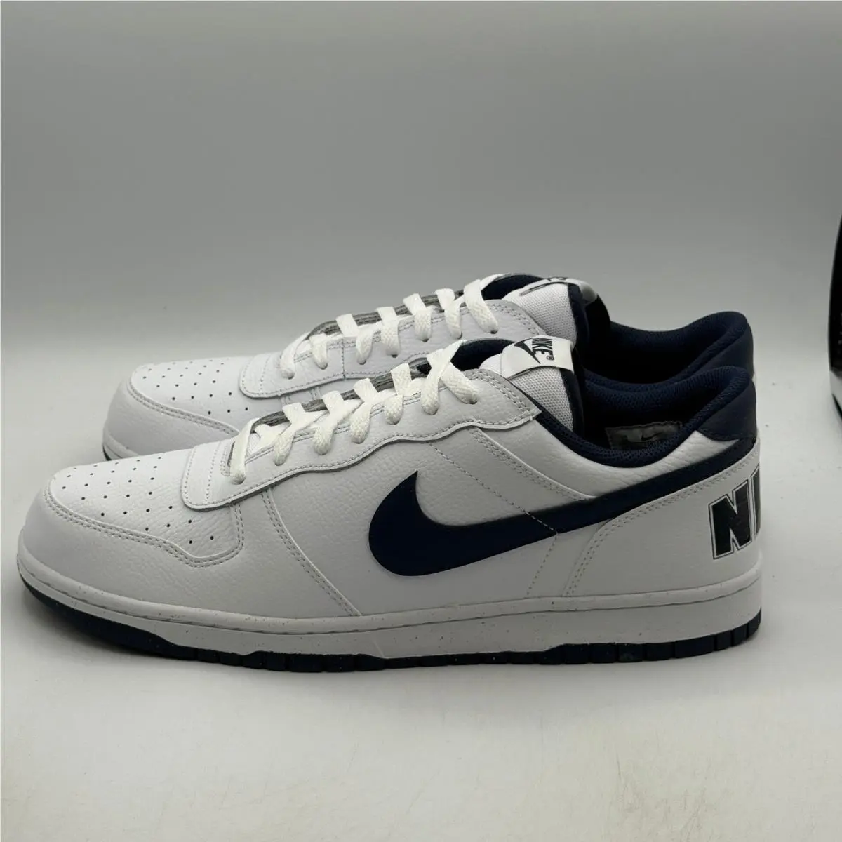 Nike shoes - Big Nike Low - Big Low - White 1