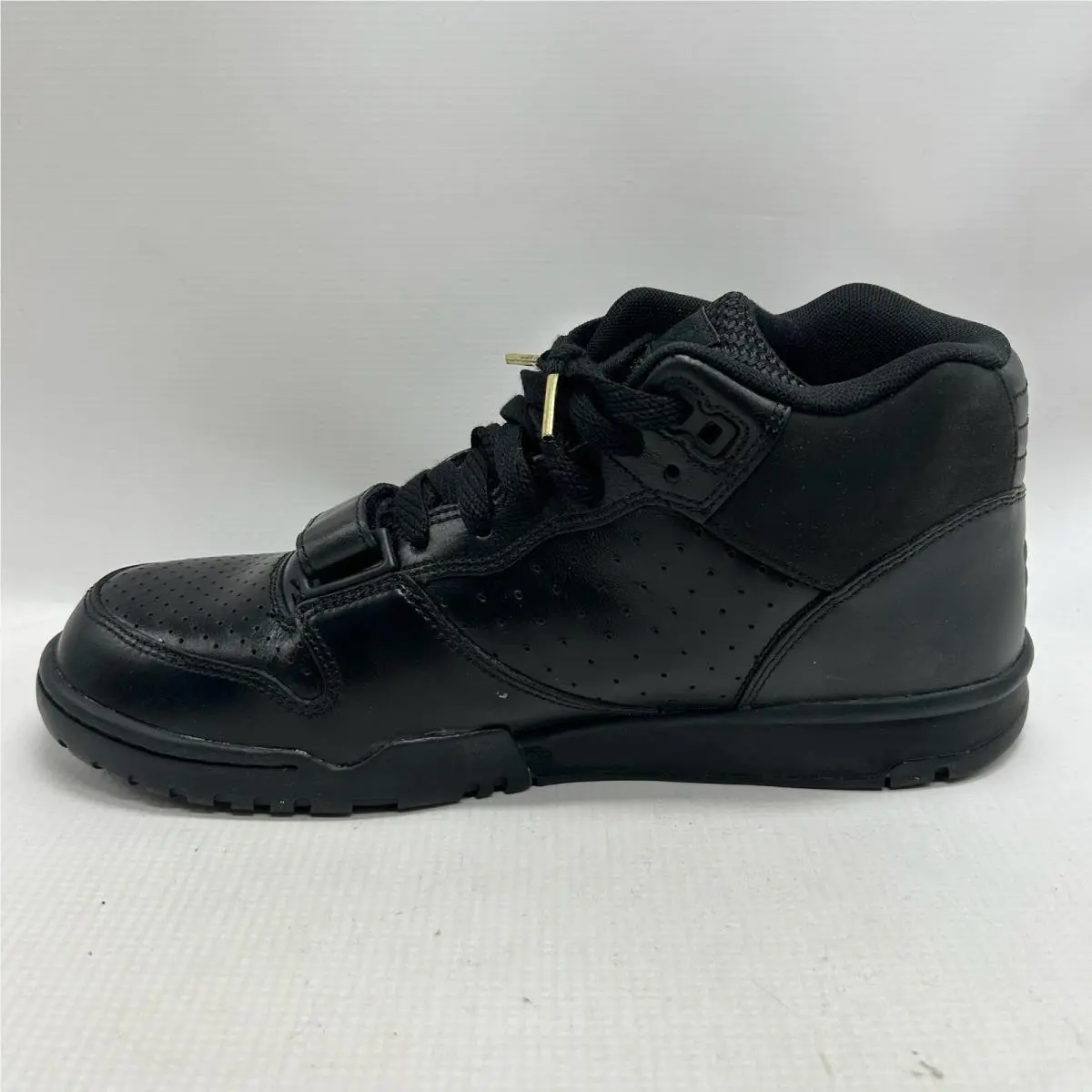 Nike shoes - Nike Air Trainer 1 Mid - 532303-090 - Black 4